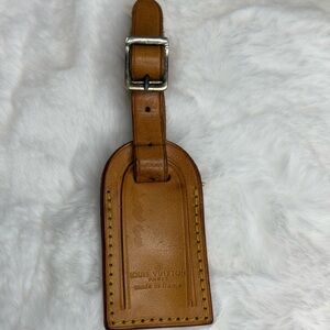 Louis Vuitton Tan Leather Luggage Tag with Buckle Strap